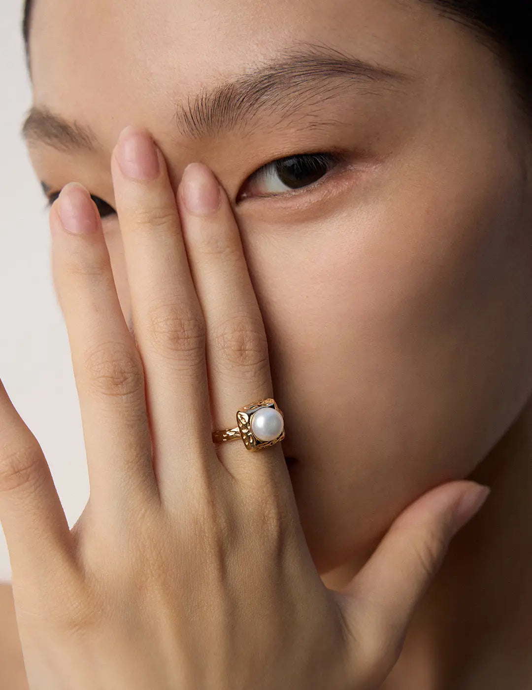 Beautiful rings in women's hand at anaisaimee.com