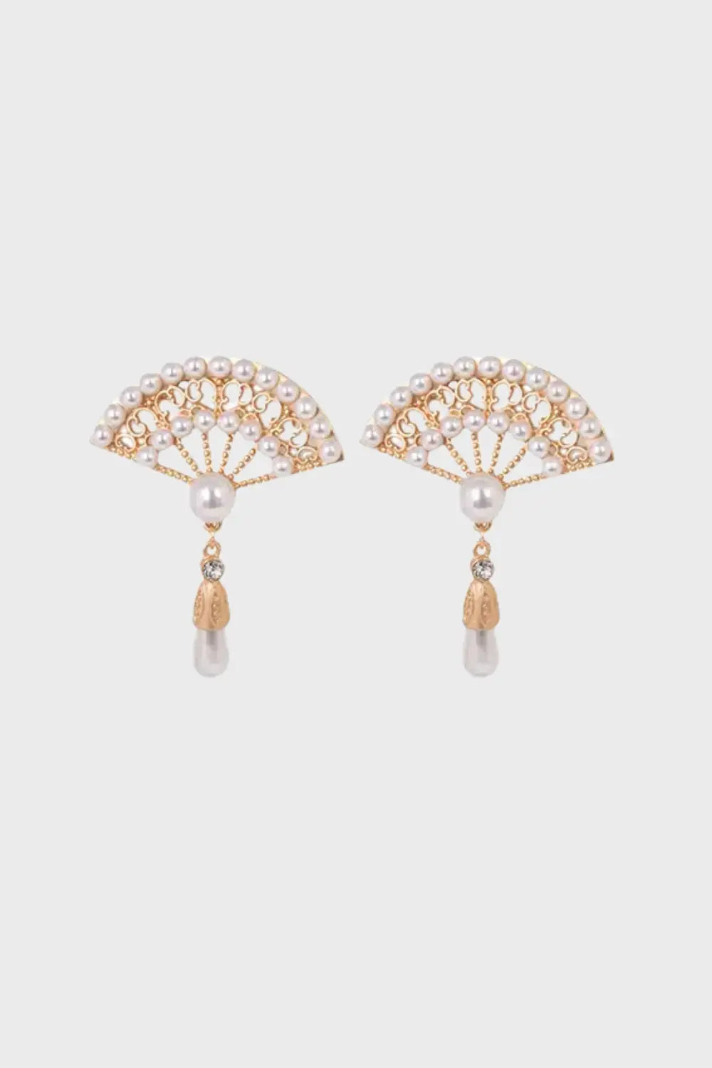 Hand-Fan Pearl Drop Earrings – Anais&Aimee