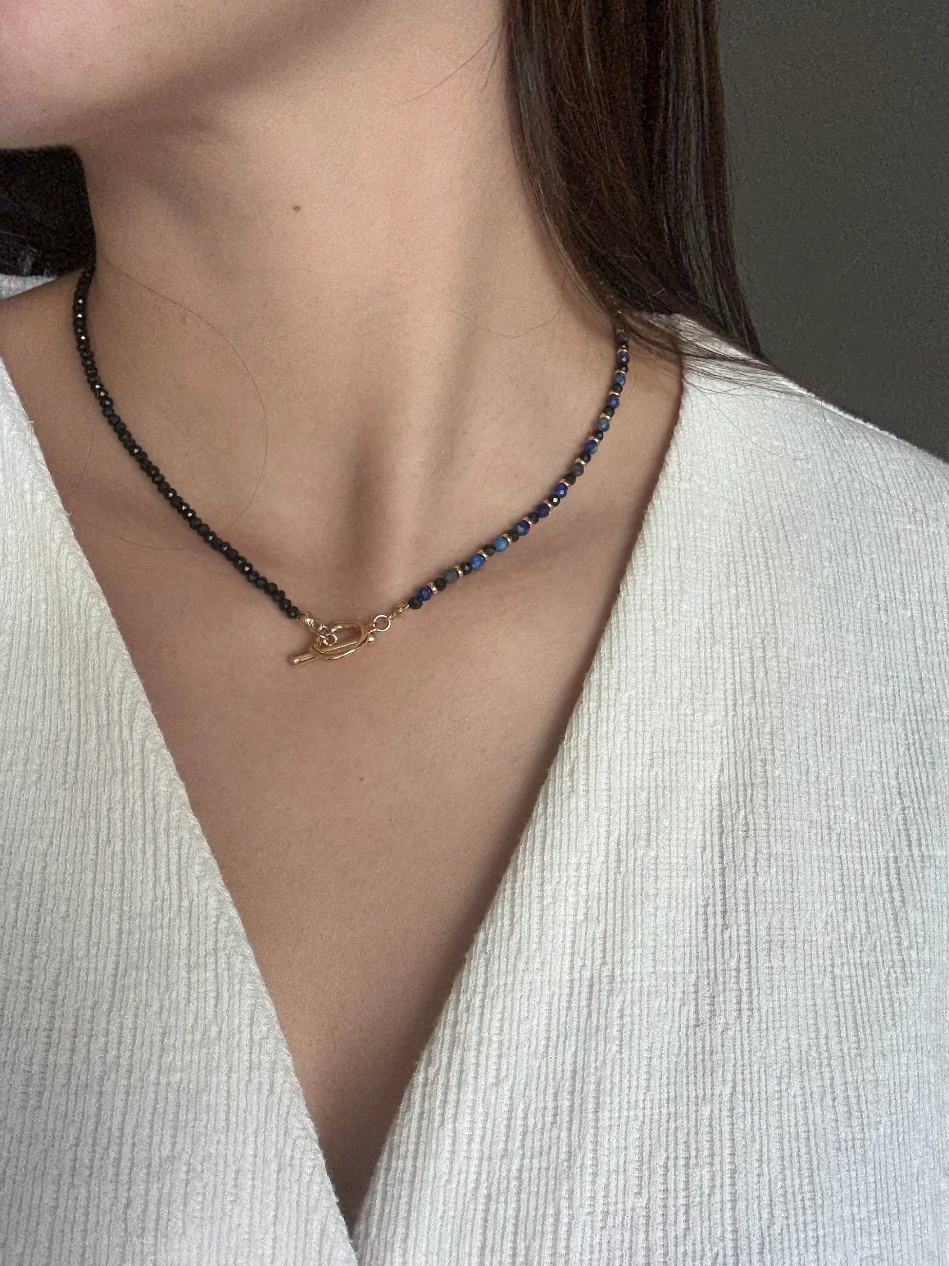 Gempires Lapis Lazuli Black Spinel Chain Necklace model