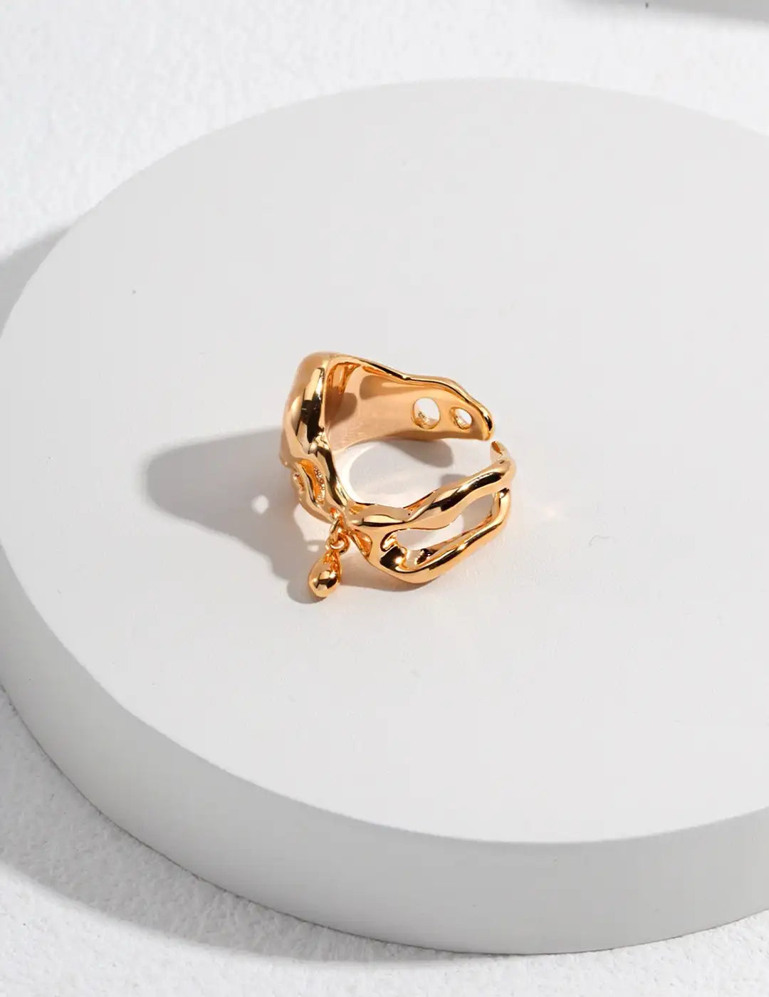Adjustable gold statement ring UK with fluid organic shape design