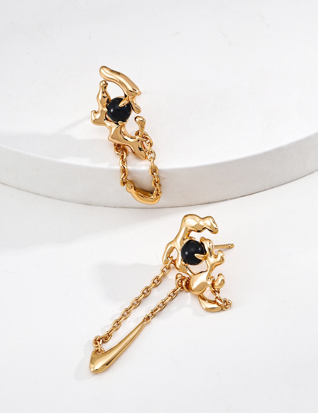 Lava Core Black Agate Chain Earrings