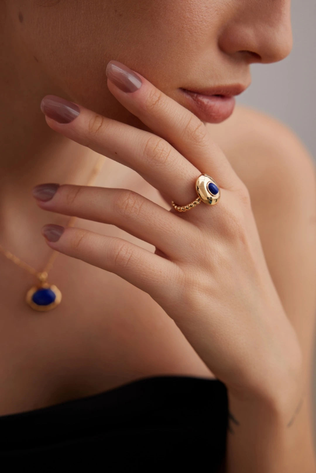 Lapis Lazuli Signet Gold Ring model