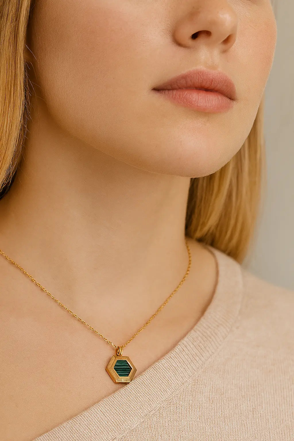 Green gemstone necklace malachite hexagon charm – UK
