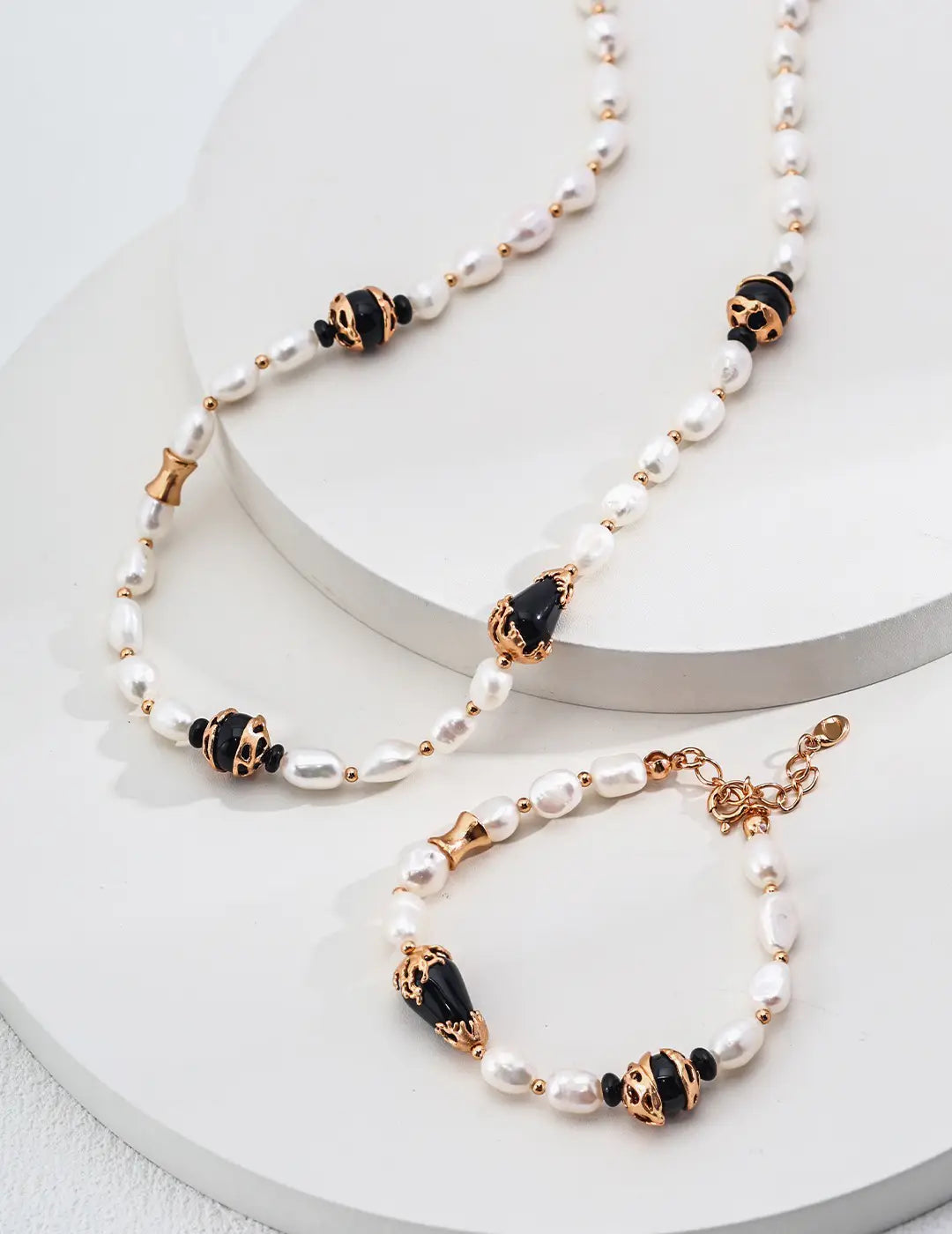 Black Obsidian Protection Freshwater Pearl Bracelet – Anais&Aimee