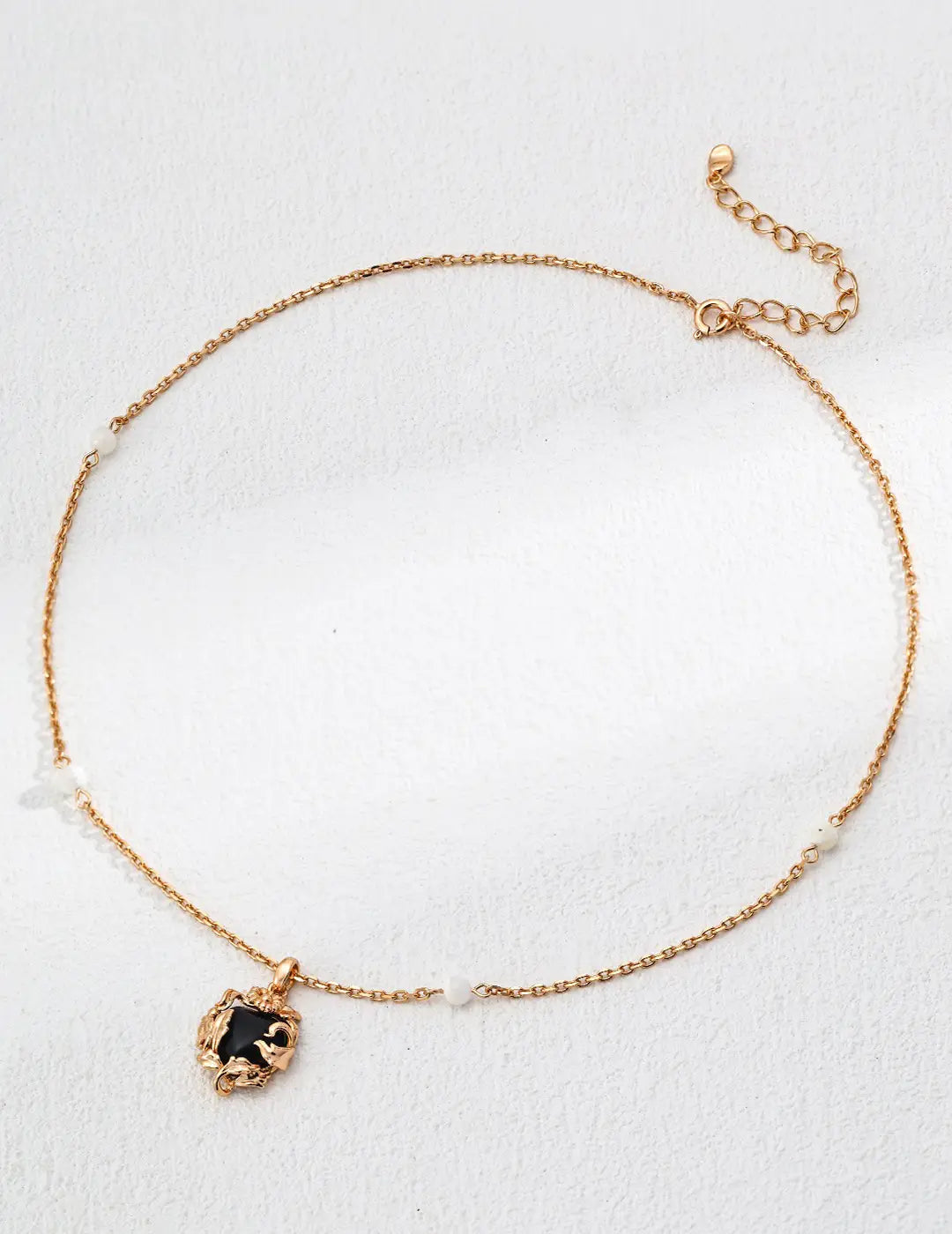 Black Agate Protection Crystal Necklace - Anais&Aimee